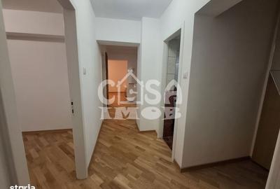 Apartament cu 3 camere decomandat în Micro 8 - 16