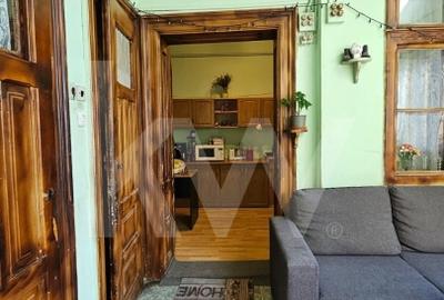 Casa individuala compusa din doua apartamente, cu teren liber de 540 mp - 10