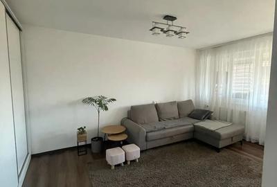 Apartament cu 3 camere, Str. Liberta?ii - 3