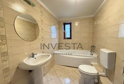 Casă cu 3 camere cu Canalizare în Central - 2