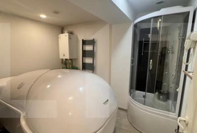 Spațiu comercial, de 120 mp, în Central - 3