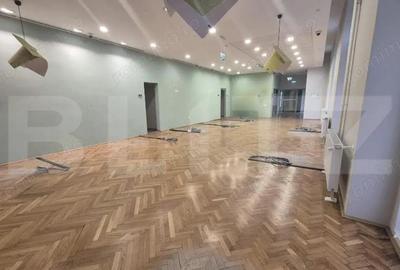 Inchiriere sediu bancar, 284 mp, zona ultracentrala - 1