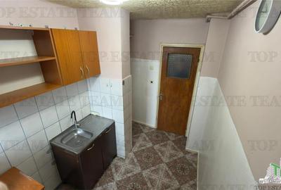 Apartament cu 3 camere semidecomandat în Giulești - 10