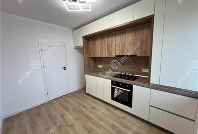 Apartament cu 3 camere si 2 bai la etajul 1pe Calea Surii Mici - 9