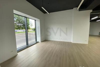 Spațiu comercial, de 273 mp, în Central - 6