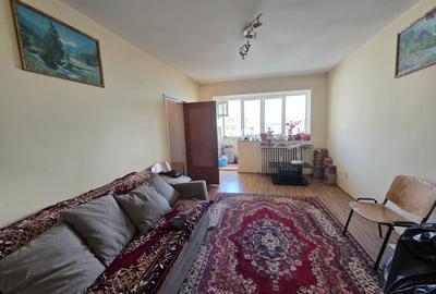 Apartament cu 3 camere circular în Baba Novac