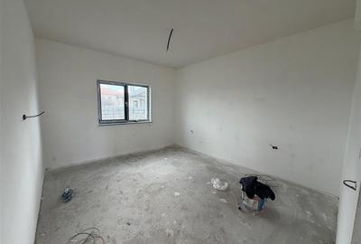 Casă individuală cu 5 camere cu Canalizare în Nord - 16