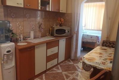 Apartament cu 3 camere semidecomandat, mobilat în Central - 14