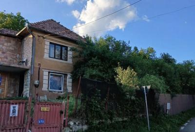 Casă cu 4 camere în Uriu - 7