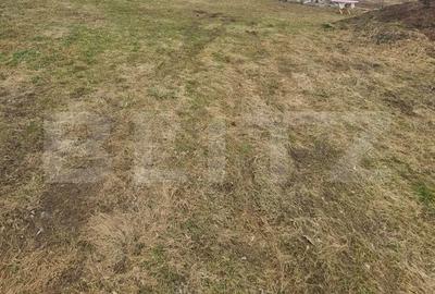 Teren de 800 mp, în Florești