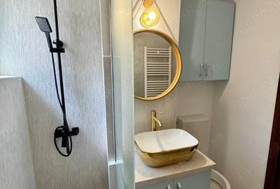 Apartament cu 2 camere semidecomandat în Calea București