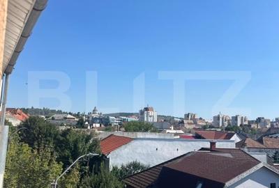 Apartament spatios de inchiriat 4 dormitoare, 2 nivele (zona semicentrala)