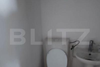 Vand Spatiu Comercial - 2