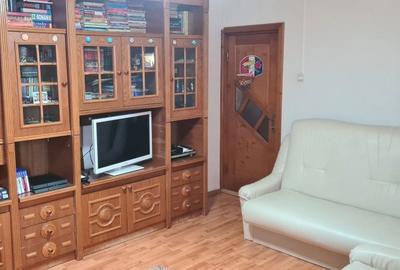 Apartament cu 2 camere decomandat în Gura Văii - 3