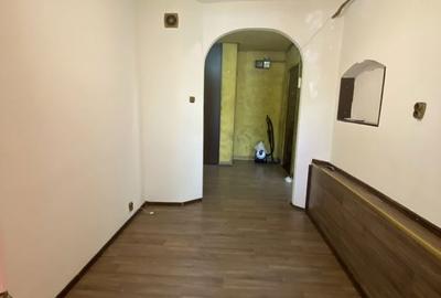 Apartament cu 2 camere decomandat în Trivale - 5