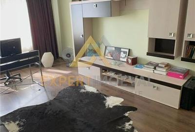 Casă cu 7 camere cu Teren 1100 Mp în Valea Borcutului - 8