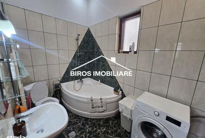 Casă cu 4 camere în Central - 2
