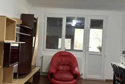 Apartament cu 2 camere nedecomandat în Central