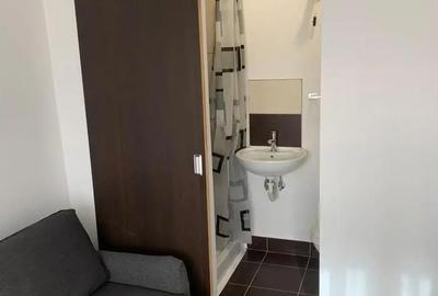 Apartament cu 3 camere semidecomandat în Central - 8