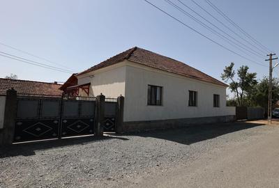 Casă cu 4 camere în Lalașinț - 2