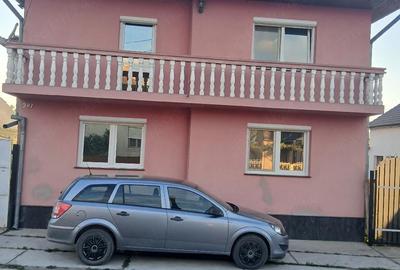 Casă cu 6 camere cu Teren 1714 Mp în Târnova - 1
