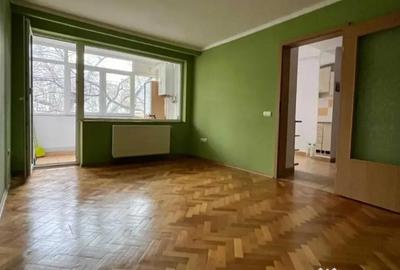 Apartament cu 3 camere semidecomandat în Central - 6