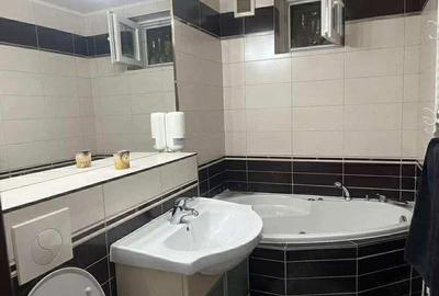 Apartament cu 3 camere semidecomandat în Progresul - 3