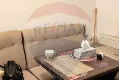 Apartament cu 3 camere de vanzare in zona Sarari - 4