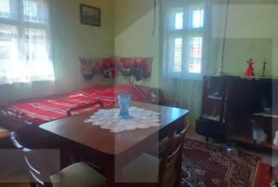 Casă cu 2 camere cu Teren 3100 Mp în Lisnău - 2