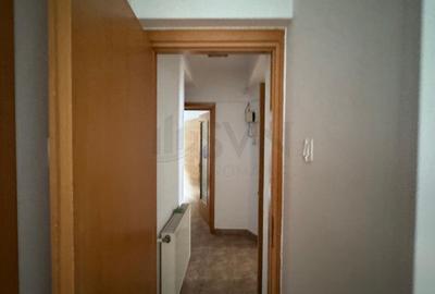 Casă individuală cu 10 camere cu Teren 402 Mp în Lacul Tei - 8