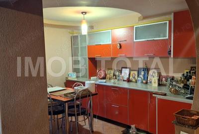 Apartament 4 camere , transformat in 3, Gavana 3, mobilat - 4