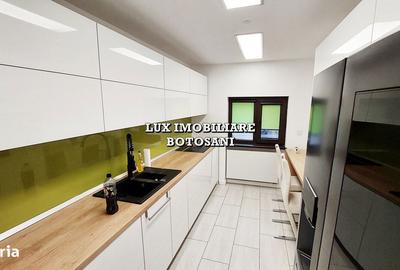 Apartament cu 4 camere decomandat în Central - 2