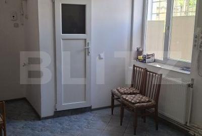 Spațiu comercial, de 24 mp, în Tractorul - 3