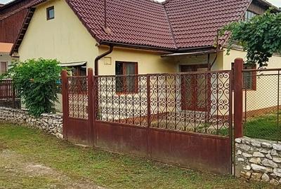 Casa de vanzare in Savar?in 91 mp utili + teren generos!