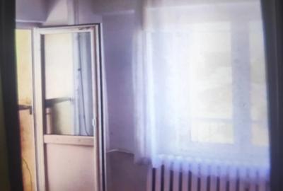 Proprietar, inchiriez ap.2 camere decom., Piata Muncii, Metrou - 8