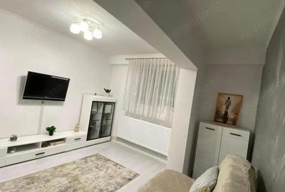Inchiriez apartament 2 camere decomandat