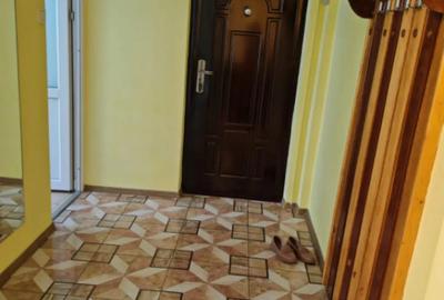 Apartament cu 2 camere semidecomandat în Groapa - 1