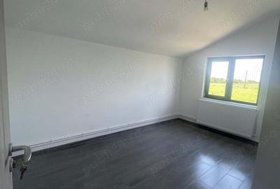 Casă cu 4 camere cu Teren 500 Mp în Buturugeni - 1