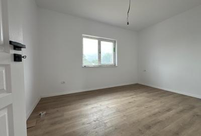 Vilă in Miroslava - arhitectura moderna, finisaje premium, la strada principala - 8