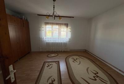 Casă individuală cu 6 camere cu Canalizare în Valea Voievozilor - 8