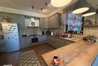 Casă cu 4 camere în Poiana Micului