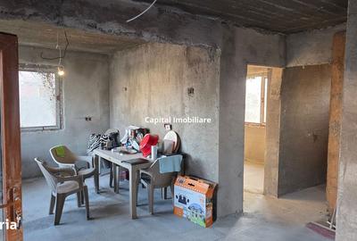 Casă cu 4 camere cu Teren 1056 Mp în Hinova - 7