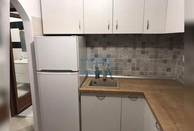 Apartament cu 2 camere semidecomandat, mobilat în Central - 2