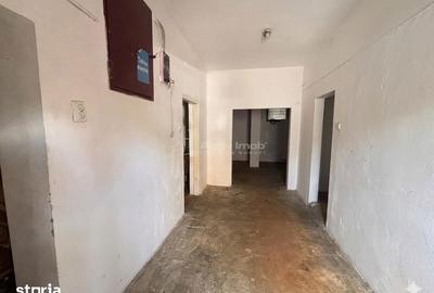 Spațiu comercial, de 130 mp, în Decebal - 7