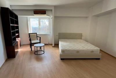 Apartament cu 3 camere decomandat, mobilat în ICIL - 21