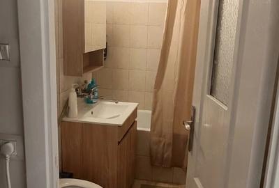 Apartament cu 3 camere decomandat în Poarta 6 - 3