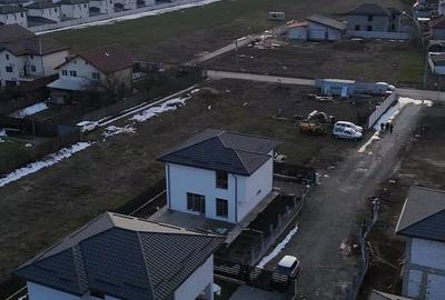 Casă cu 4 camere cu Canalizare în Bălăceanca - 3