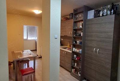 Vand apartament cu 4 cam. - 1