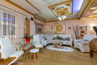 Casă individuală cu 6 camere cu Teren 469 Mp în Central - 1