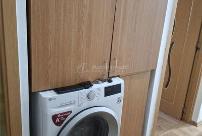 Apartament cu 3 camere în Micro III - 7